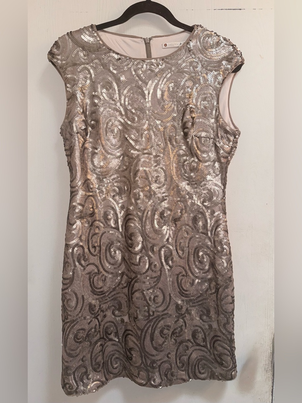 Sequin Sheath Dress in pink Tint Matte Gold - Sz L